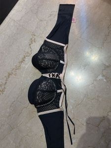 Elegant Black Strapless Bra