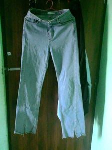 Light Wash Jeans with Slits
