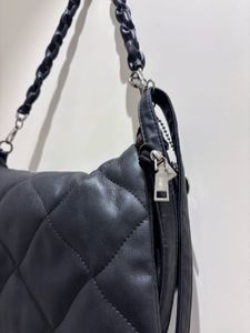 Chic Quilted Crossbody Bag