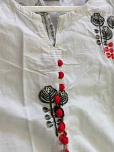 White Floral Printed Kurti