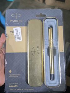 gifting edition Parker Fountain Pen - Gold