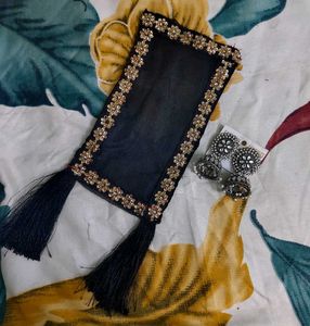 ethnic phone potli bag 👍