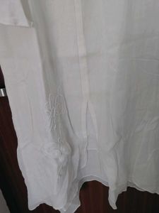 Elegant White Embroidered Kurta