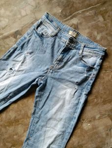 Length-35,,Light Wash Distressed Jeans