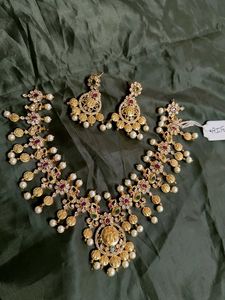 Exquisite Indian Gold Necklace & Earrings Set