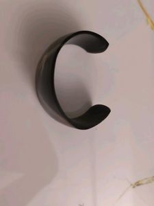 2000s Esque Black &amp; Beige Bangle Bracelet