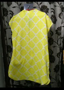 Dressberry yellow top
