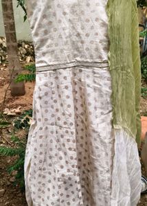 Elegant Cream &amp; Gold Kurta Set with Dupatta
