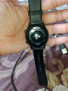 NoiseFit Twist Smartwatch