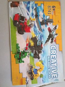 Creative Building Blocks - 30 Models, 835 Pieces