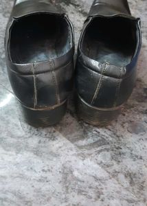 Shoe