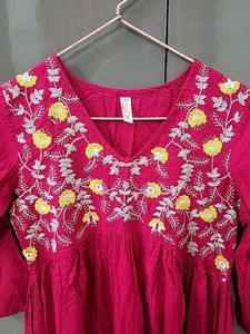 Embroidered Pink Kurta