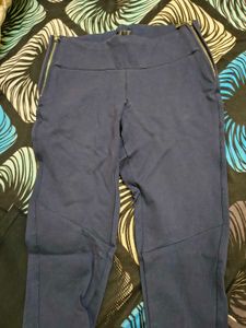 Stylish Blue Zipper jeggings