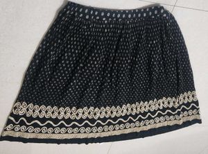 Black Pleated Skirt with Dotted Pattern