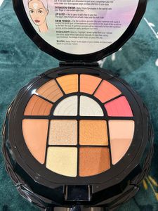 Miss Young makeup kit