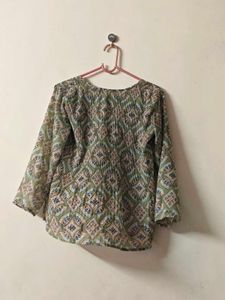women's casual top