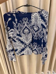 Stylish Blue Paisley Print Top