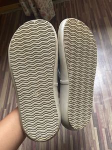 Stylish Women's Light Grey Sandals
