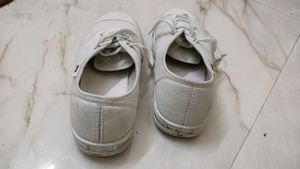White Sports Shoe.  ( Fixed Price).