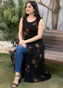 Stylish Black Floral Print Kurta
