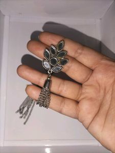 3 Earrings in combo.