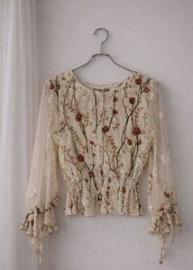 🎀Vintage Floral Print top 🎀