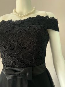 Elegant Off-Shoulder Black Lace Dress