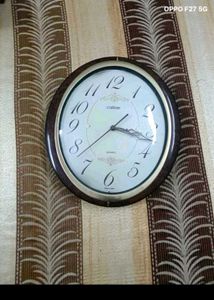 ELEGANT WALL CLOCK