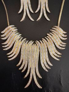 Diamond necklace set