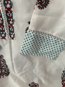 soft longwear  White Kurta Set with Green Print
