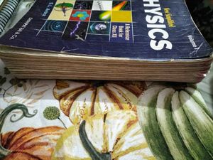 Reference book for Class12th Physics Vol I