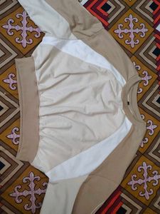 Stylish Two-Tone Crop Top