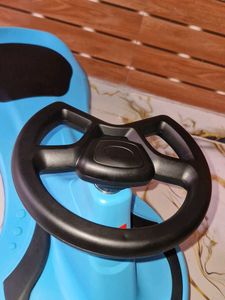 LuvLap Sunny Swing car