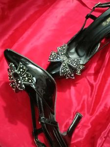 Chic Black Bow Stiletto Heels
