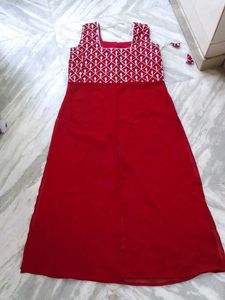 Elegant Red Kurta Set with White Embroidery