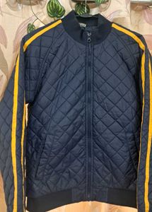 Stylish Navy Blue Quilted Jacket 🧥