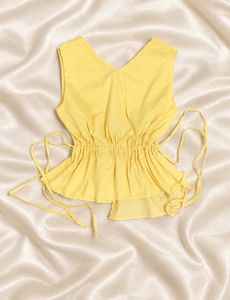 Chic Yellow Sleeveless Top