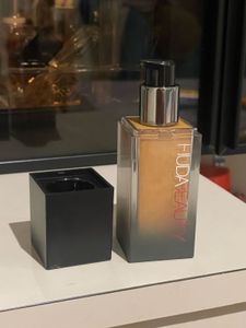 Huda Beauty Faux Filter Foundation