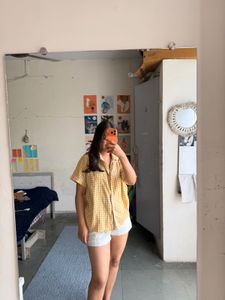 gingham square Yellow shirt