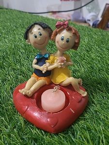 Heart Shape Couple Showpiece With Candle Holder