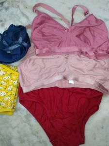 Navy Blue Bra &amp; Floral Panty Set+ Free 2bra pant