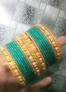 Emerald Green &amp; Pearl Bangles Set