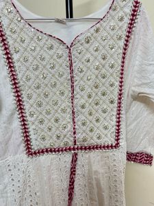 White Embroidered Anarkali Kurta