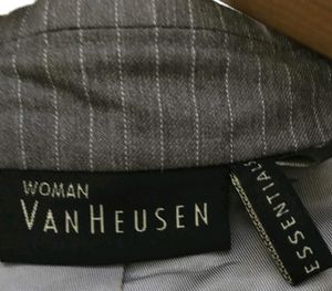 Van Heusen Women's formal suit