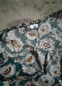 Elegant Green Paisley Print Kurta