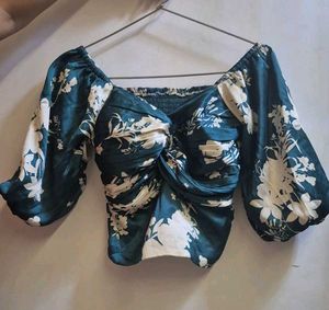 Stylish Floral Print Twist Front Top