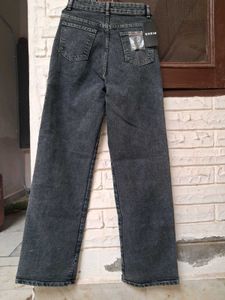 Branded Stylish Button-Detail Jeans