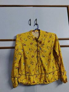 Chic Yellow Floral Print Blouse