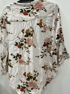 Floral Print V-Neck Blouse