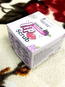 Pilgrim Squalane Blueberry Lip Scrub